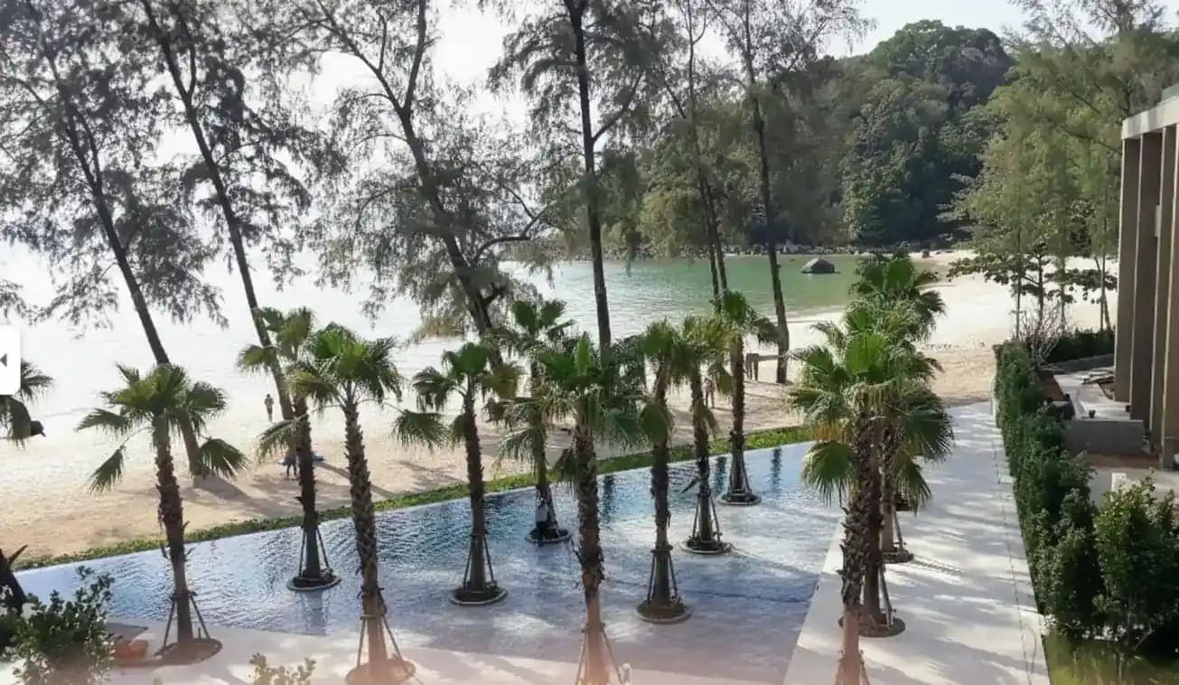 Gateway Section Background